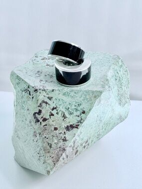 Silpada HTF Chunky Solid Sterling Silver w/Onyx 3/4 Hoop on Posts Earrings